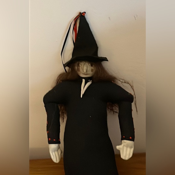 Vintage folk art witch doll - Picture 2 of 5